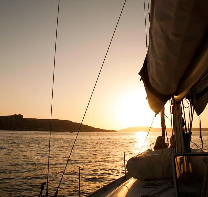 catamaran rent malta